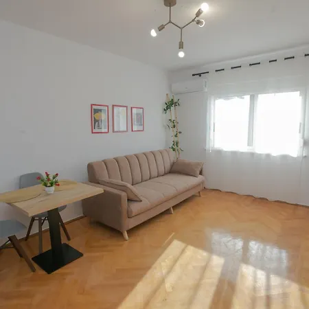 Selvia Next To City Center Διαμέρισμα *