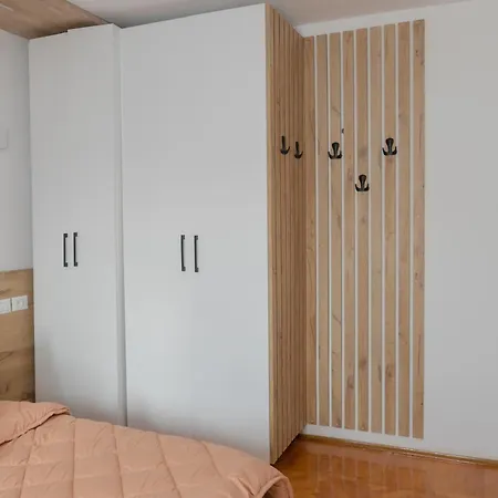 Selvia Next To City Center * Τίρανα